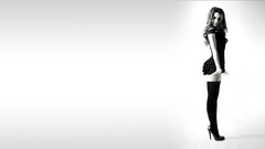 Woman Celebrity Actress evangeline lilly high heels