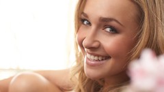 Woman Celebrity Actress hayden panettiere blondes smiling