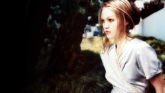 Woman Celebrity Actress Julia Stiles