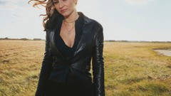 Woman Celebrity Actress Leather Jacket drea de matteo