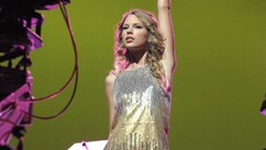 Woman Celebrity Actress legs blondes taylor swift singers boobs