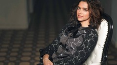 Woman Celebrity Actress long hair brunettes bollywood deepika 