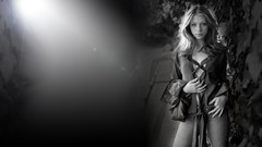 Woman Celebrity Actress michelle trachtenberg