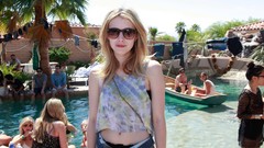 Woman Celebrity Actress sunglasses emma roberts