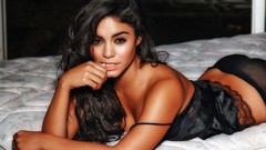 Woman Celebrity Actress vanessa hudgens