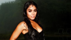 Woman Celebrity Actress vanessa hudgens