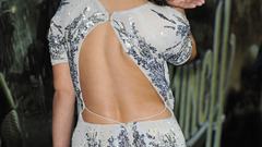 Woman Celebrity Actress vanessa hudgens brunettes