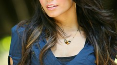 Woman Celebrity Actress vanessa hudgens brunettes