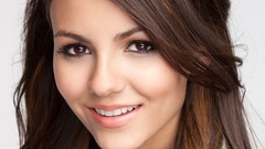 Woman Celebrity Actress victoria justice brunettes singers