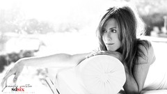 Woman Celebrity American Actress jennifer aniston models 