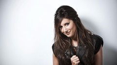 Woman Celebrity ashley tisdale