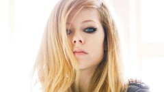 Woman Celebrity Avril Lavigne blondes long hair blue eyes 