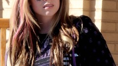 Woman Celebrity Avril Lavigne blondes singers Canadian