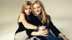 Woman Celebrity blondes singers Sisters alyson michalka Amanda 