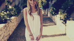 Woman Celebrity blondes smiling white dress Nicole Richie