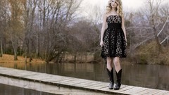 Woman Celebrity blondes taylor swift