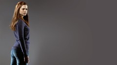 Woman Celebrity Bonnie Wright Actress