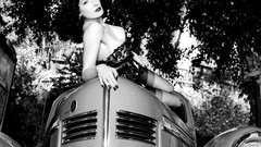 Woman Celebrity Dita Von Teese
