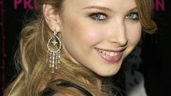 Woman Celebrity Elisabeth Harnois