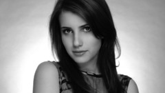 Woman Celebrity emma roberts