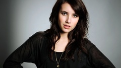 Woman Celebrity emma roberts