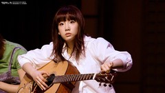 Woman Celebrity guitars asians brunettes singers bangs Korean 