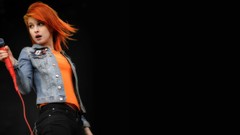 Woman Celebrity hayley williams singers