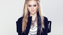 Woman Celebrity Hilary Duff