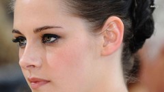 Woman Celebrity Kristen Stewart faces