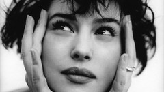 Woman Celebrity Monica Bellucci faces Actress short hair models 