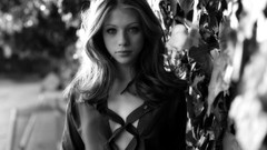 Woman Celebrity monochrome Actress michelle trachtenberg