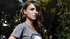 Woman Celebrity Natalie Portman brown eyes brunettes