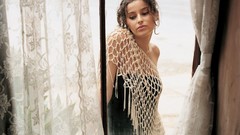 Woman Celebrity nelly furtado blondes brunettes bra