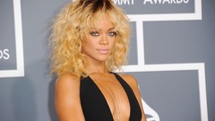 Woman Celebrity rihanna blondes black people