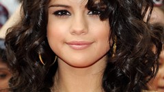 Woman Celebrity Selena Gomez
