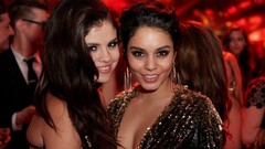 Woman Celebrity Selena Gomez Actress vanessa hudgens singers