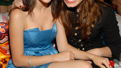 Woman Celebrity Selena Gomez demi lovato