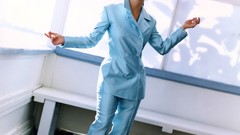 Woman Celebrity suit Actress cities salma hayek