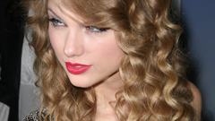 Woman Celebrity taylor swift