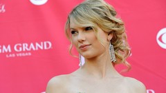 Woman Celebrity taylor swift singers