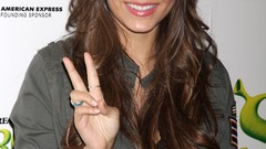 Woman Celebrity victoria justice brunettes