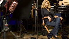 Woman chairs Jessica Alba blondes