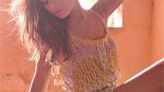 Woman cheryl cole brunettes