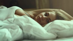 Woman chest beds brunettes