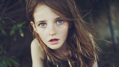 Woman children close-up faces brunettes little girl teen