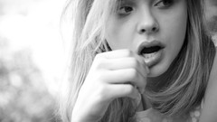 Woman chloe moretz models
