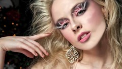 Woman Christmas earrings blondes