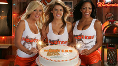 Woman cleavage smiling Hooters