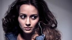 Woman close-up Amy Acker brunettes