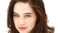 Woman close-up Celebrity Actress brunettes freckles anna 